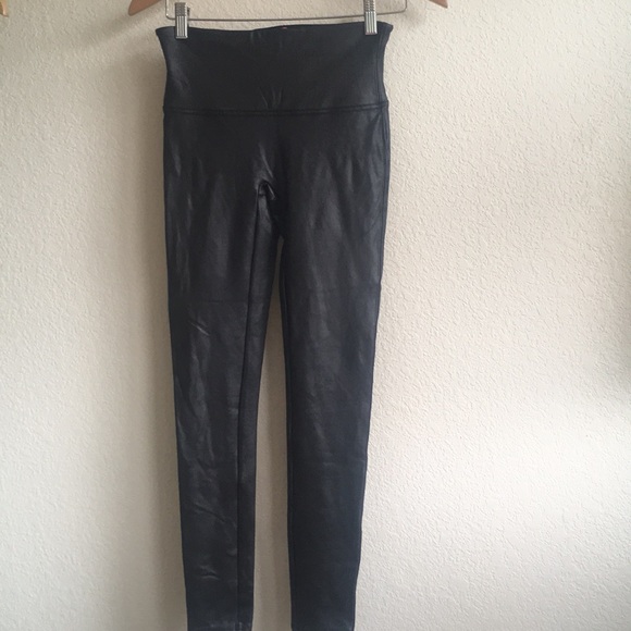 Spanx Faux leather leggings size M - Picture 1 of 9